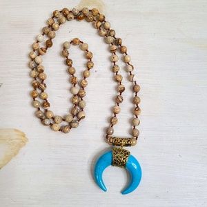 Turquoise Horn w/ Natural Picture Jasper Beads